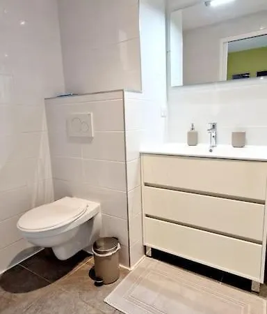 Apartment Studioocean Avec Terrasse, Plage Centrale Biscarrosse